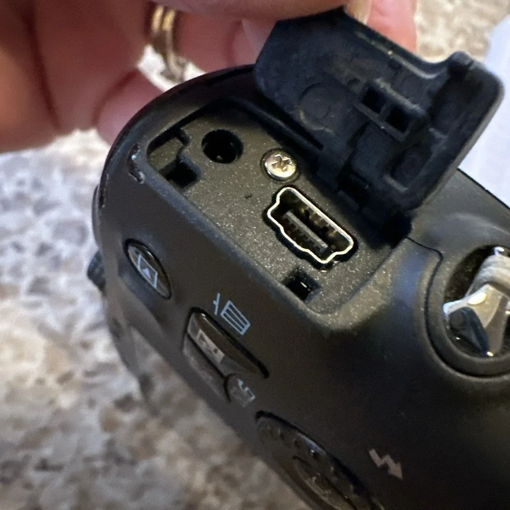 Canon PowerShot SX130 IS 12.1MP Digital Camera Black PC1562 Works